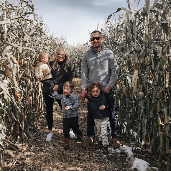 Meet your Posher, Page - Picture 1 of 1